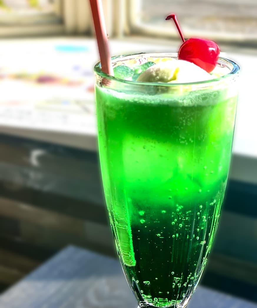 カフェかあとん